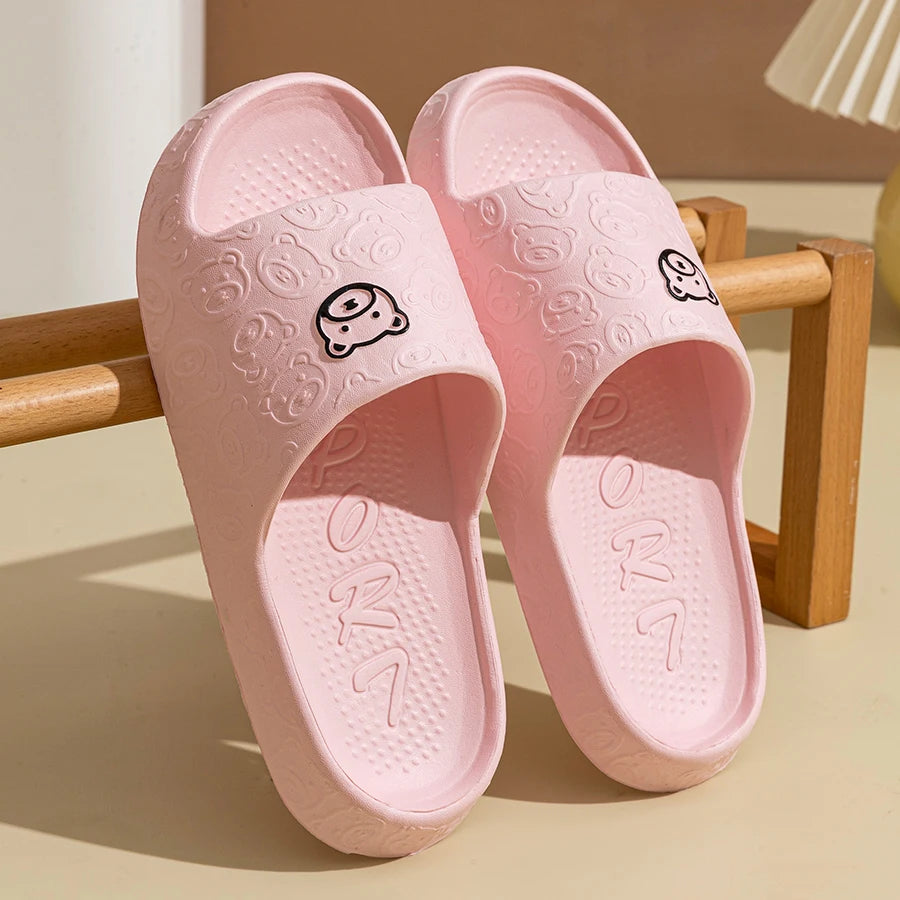 Unisex Summer Slippers – Soft, Non-Slip Bear Print Sandals for Indoor & Dormitory Use